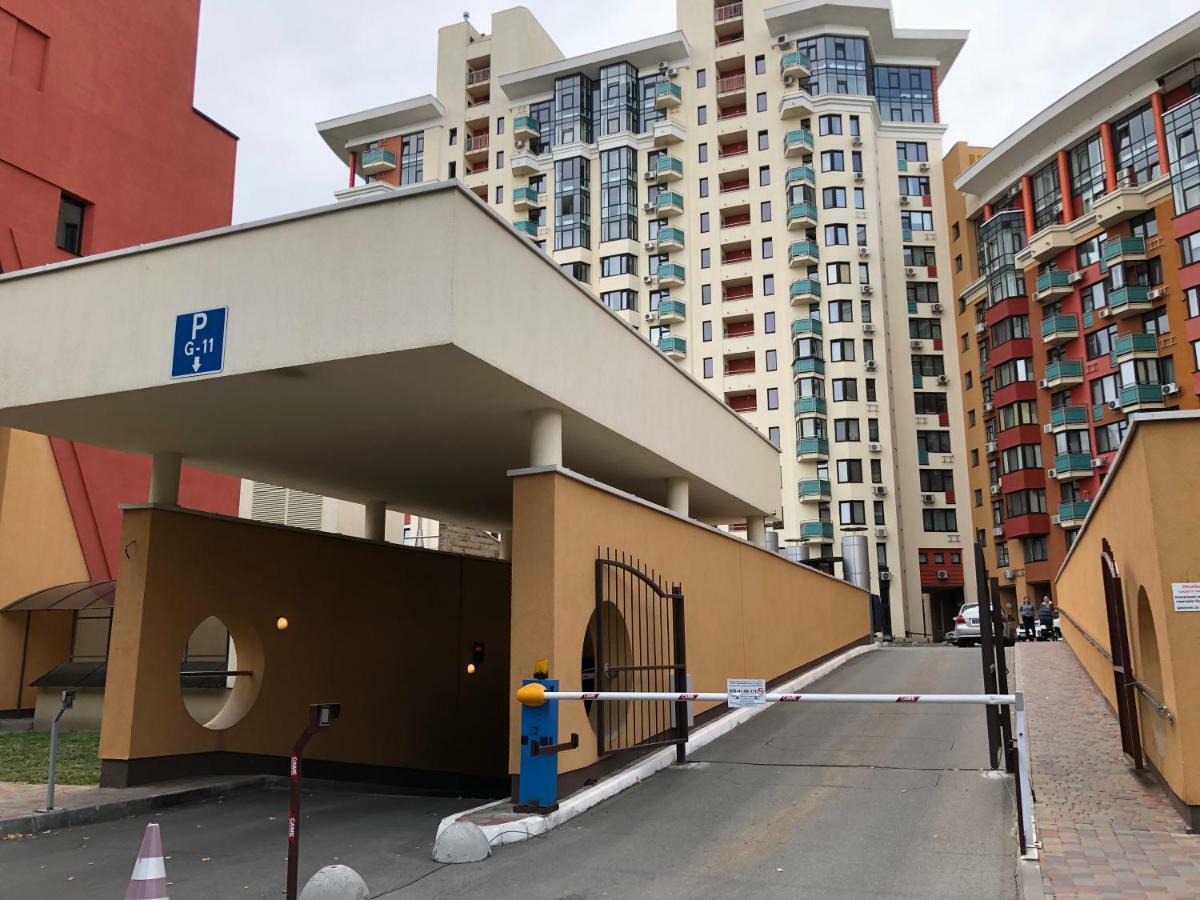 Солнечная Квартира На Ломоносова 71, Вднх Kyiv Exterior foto